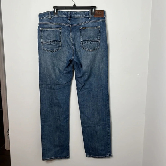 Lee Straight Fit Straight Leg Jeans - Picture 4 of 5
